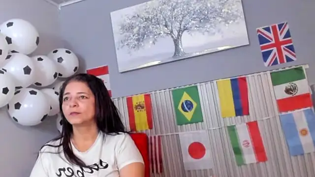 Snapshot of rosse_m1 chatting on June 18, 2026, 11:48 am rosse m1 online show from June 18, 2026, 11:48 am