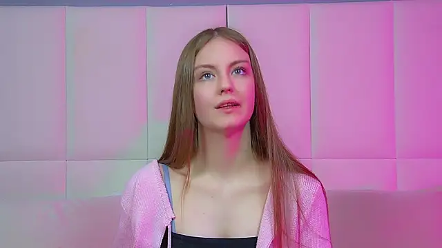 SofiaSarvains online show from May 13, 2026, 6:48 pm