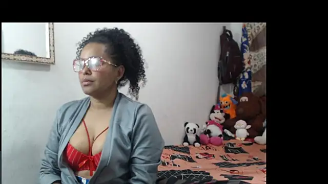 Snapshot of Doumorenos chatting on July 9, 2026, 11:15 pm Doumorenos online show from July 9, 2026, 11:15 pm