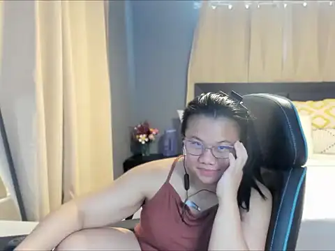 Snapshot of auroramaze88 chatting on May 20, 2026, 5:32 pm auroramaze88 online show from May 20, 2026, 5:32 pm