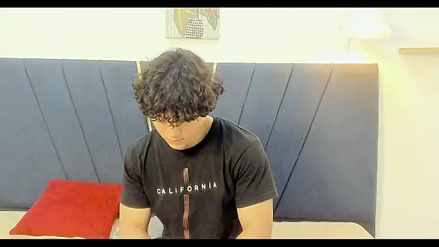Snapshot of latin_beast4 chatting on June 6, 2026, 8:47 pm latin beast4 online show from June 6, 2026, 8:47 pm