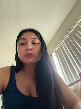 sunryzekisses online show from May 28, 2026, 2:08 am