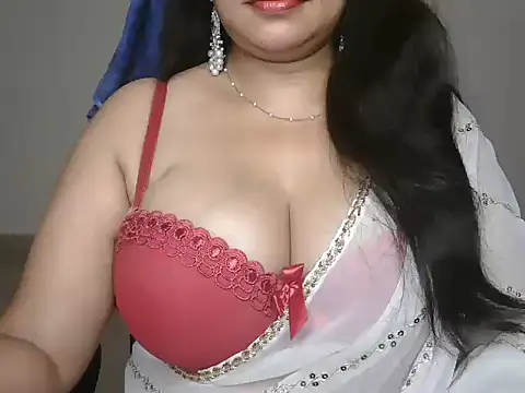 Snapshot of Yanshi23 chatting on July 6, 2026, 6:53 am Yanshi23 online show from July 6, 2026, 6:53 am