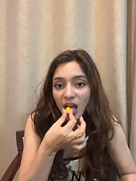 Lilywant online show from May 10, 2026, 2:52 pm