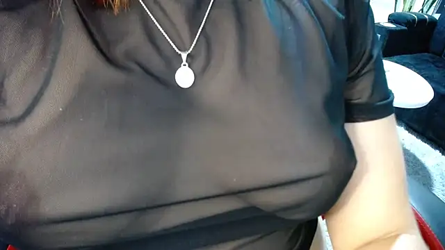 Snapshot of sweet_bella_29 chatting on June 20, 2026, 3:33 am sweet bella 29 online show from June 20, 2026, 3:33 am