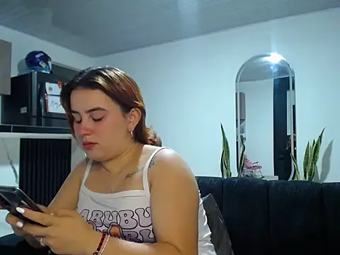 Snapshot of sweet_bella_29 chatting on May 20, 2026, 3:03 am sweet bella 29 online show from May 20, 2026, 3:03 am