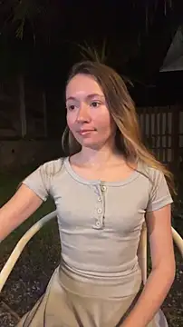 Mini girl do it better online show from May 12, 2026, 2:34 pm