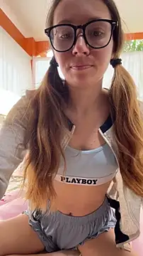 Mini girl do it better online show from May 13, 2026, 2:51 am