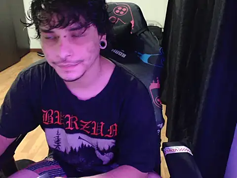 Snapshot of lilgothboy chatting on May 22, 2026, 10:41 pm lilgothboy online show from May 22, 2026, 10:41 pm