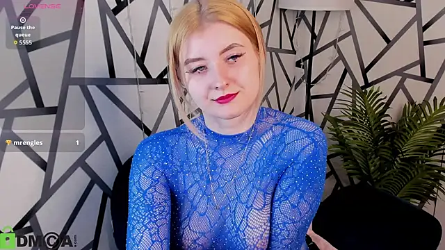 Diiana Daviis online show from May 15, 2026, 12:30 am