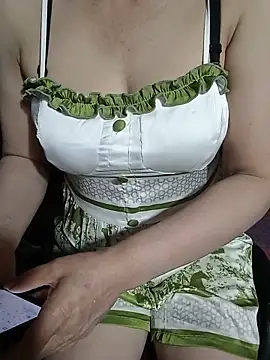 Snapshot of Mirale-777 chatting on June 10, 2026, 2:18 pm Mirale-777 online show from June 10, 2026, 2:18 pm