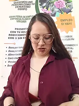 VANESSA  28 online show from May 21, 2026, 1:52 pm