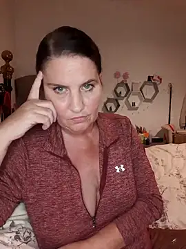 Snapshot of Velvet-Milf chatting on June 11, 2026, 10:40 pm Velvet-Milf online show from June 11, 2026, 10:40 pm