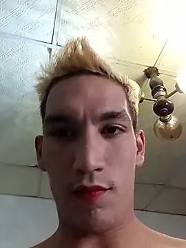 Snapshot of Zamira_0 chatting on May 16, 2026, 6:23 am Zamira 0 online show from May 16, 2026, 6:23 am