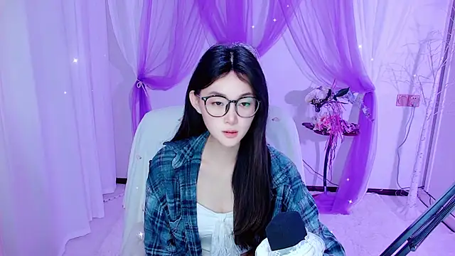 Snapshot of Tili_Lucky chatting on June 18, 2026, 1:04 am Tili Lucky online show from June 18, 2026, 1:04 am