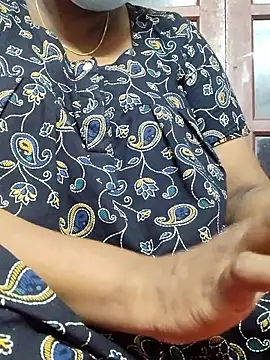 Snapshot of tamilkavitha123 chatting on May 18, 2026, 4:29 am tamilkavitha123 online show from May 18, 2026, 4:29 am
