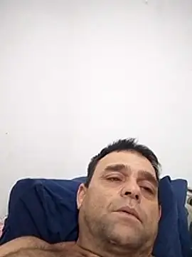 Snapshot of CasalCoupeBrasil chatting on July 8, 2026, 11:00 am CasalCoupeBrasil online show from July 8, 2026, 11:00 am