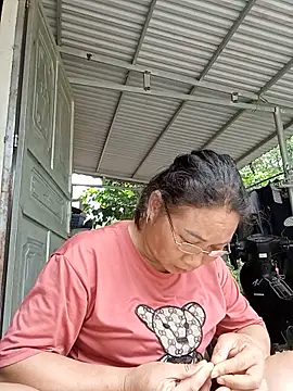 Snapshot of BlueGirlyeah chatting on June 11, 2026, 7:16 am BlueGirlyeah online show from June 11, 2026, 7:16 am