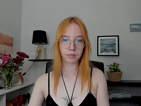foxSonya online show from July 13, 2026, 5:29 am