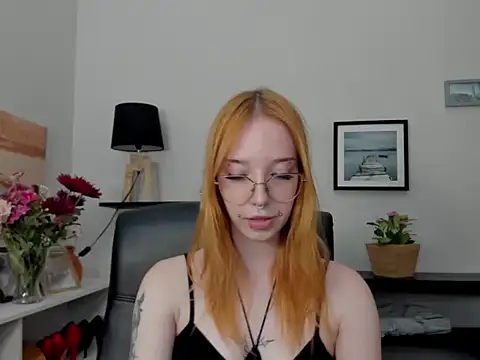foxSonya online show from July 15, 2026, 6:09 am