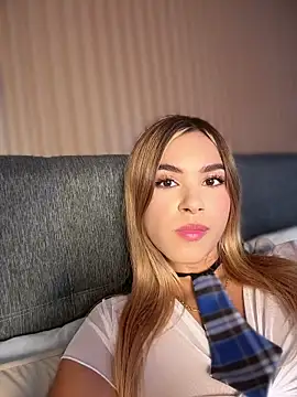 Natalia  vidal online show from July 15, 2026, 10:17 pm
