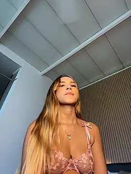 Natalia  vidal online show from June 14, 2026, 8:21 pm