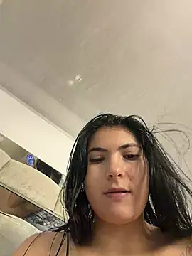 cloebecker-18 online show from June 6, 2026, 7:41 pm