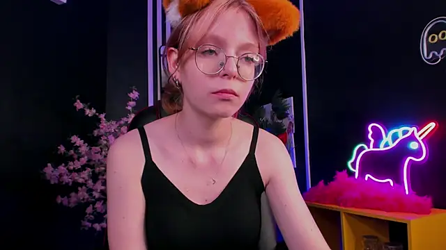 FoxxyyPolly online show from July 13, 2026, 5:40 am