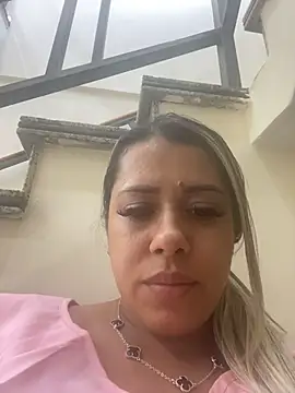 poro model online show from May 8, 2026, 7:17 pm