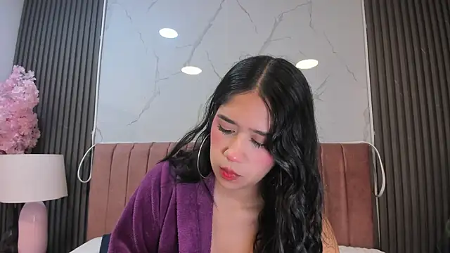 Snapshot of Hanna_Thorne chatting on July 3, 2026, 7:42 pm Hanna Thorne online show from July 3, 2026, 7:42 pm