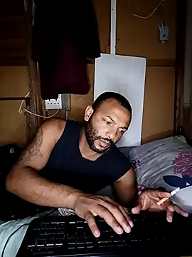 Camodick online show from November 9, 2025, 6:45 pm