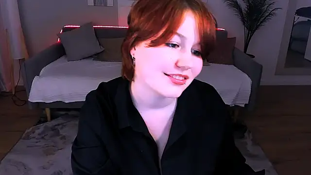 MiaLacrice online show from July 9, 2026, 7:57 pm