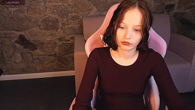 Snapshot of AliceJohansone chatting on May 23, 2026, 1:59 am AliceJohansone online show from May 23, 2026, 1:59 am