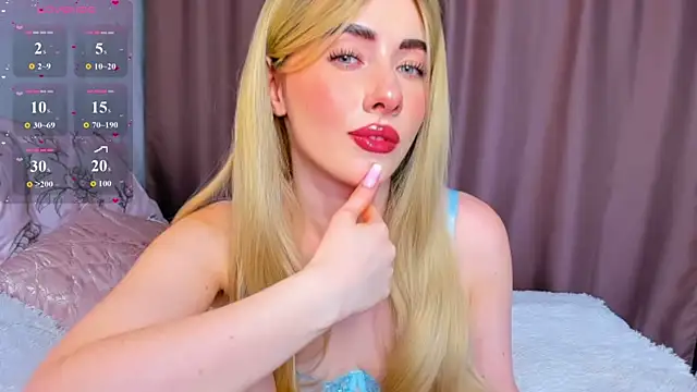 Snapshot of SabrinaKarter chatting on June 10, 2026, 7:15 pm SabrinaKarter online show from June 10, 2026, 7:15 pm