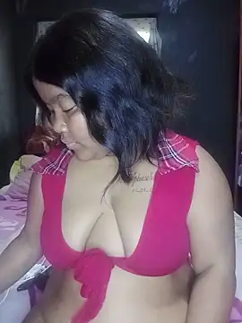 ChubbyMidgetxxx19 online show from June 20, 2026, 9:03 am