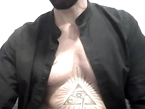 Alessandromagno8 online show from May 19, 2026, 6:37 pm