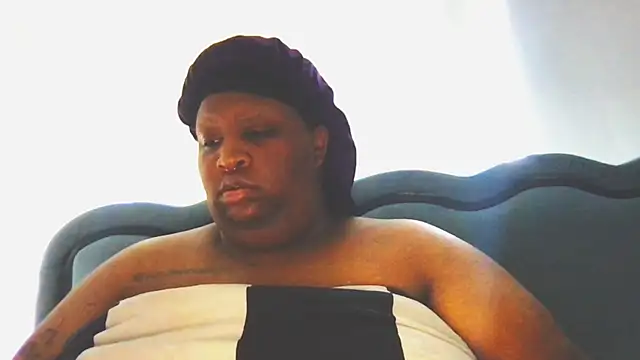 xxmoniquestarrxx online show from May 8, 2026, 1:48 pm