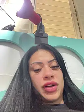Snapshot of belababyy chatting on July 18, 2026, 3:42 pm belababyy online show from July 18, 2026, 3:42 pm