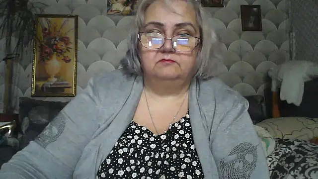 MarinaFarina53 online show from July 8, 2026, 7:42 am