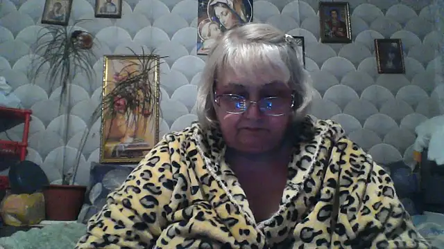 Snapshot of MarinaFarina53 chatting on May 21, 2026, 8:50 pm MarinaFarina53 online show from May 21, 2026, 8:50 pm