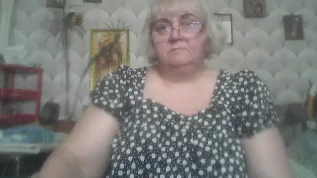 Snapshot of MarinaFarina53 chatting on May 16, 2026, 10:36 am MarinaFarina53 online show from May 16, 2026, 10:36 am