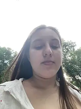 Snapshot of viksiss chatting on July 4, 2026, 1:59 pm viksiss online show from July 4, 2026, 1:59 pm