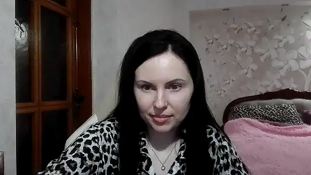 Snapshot of viktoria11x chatting on June 8, 2026, 1:39 am viktoria11x online show from June 8, 2026, 1:39 am