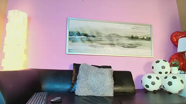 Snapshot of Lunaavega_ chatting on July 2, 2026, 6:03 pm Lunaavega online show from July 2, 2026, 6:03 pm