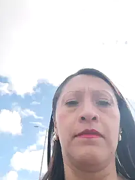 Snapshot of Vely_ chatting on July 10, 2026, 8:20 pm Vely online show from July 10, 2026, 8:20 pm