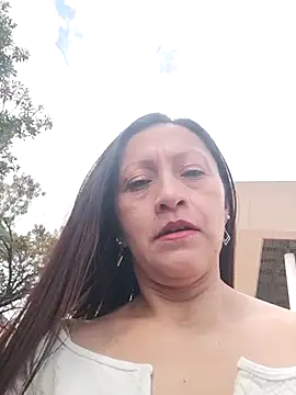 Snapshot of Vely_ chatting on July 15, 2026, 8:16 pm Vely online show from July 15, 2026, 8:16 pm