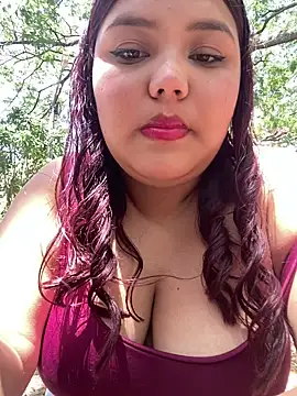 dulce47 online show from May 20, 2026, 3:53 pm