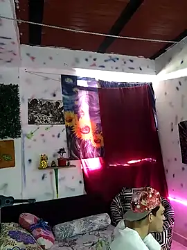 Maykiinn online show from May 15, 2026, 5:55 pm