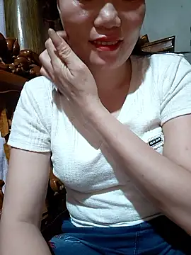 Snapshot of -Trici- chatting on June 18, 2026, 10:26 pm -Trici- online show from June 18, 2026, 10:26 pm