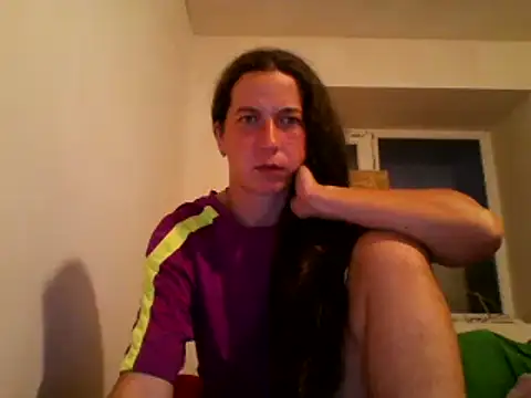 Snapshot of DanicaFey chatting on May 28, 2026, 6:25 pm DanicaFey online show from May 28, 2026, 6:25 pm